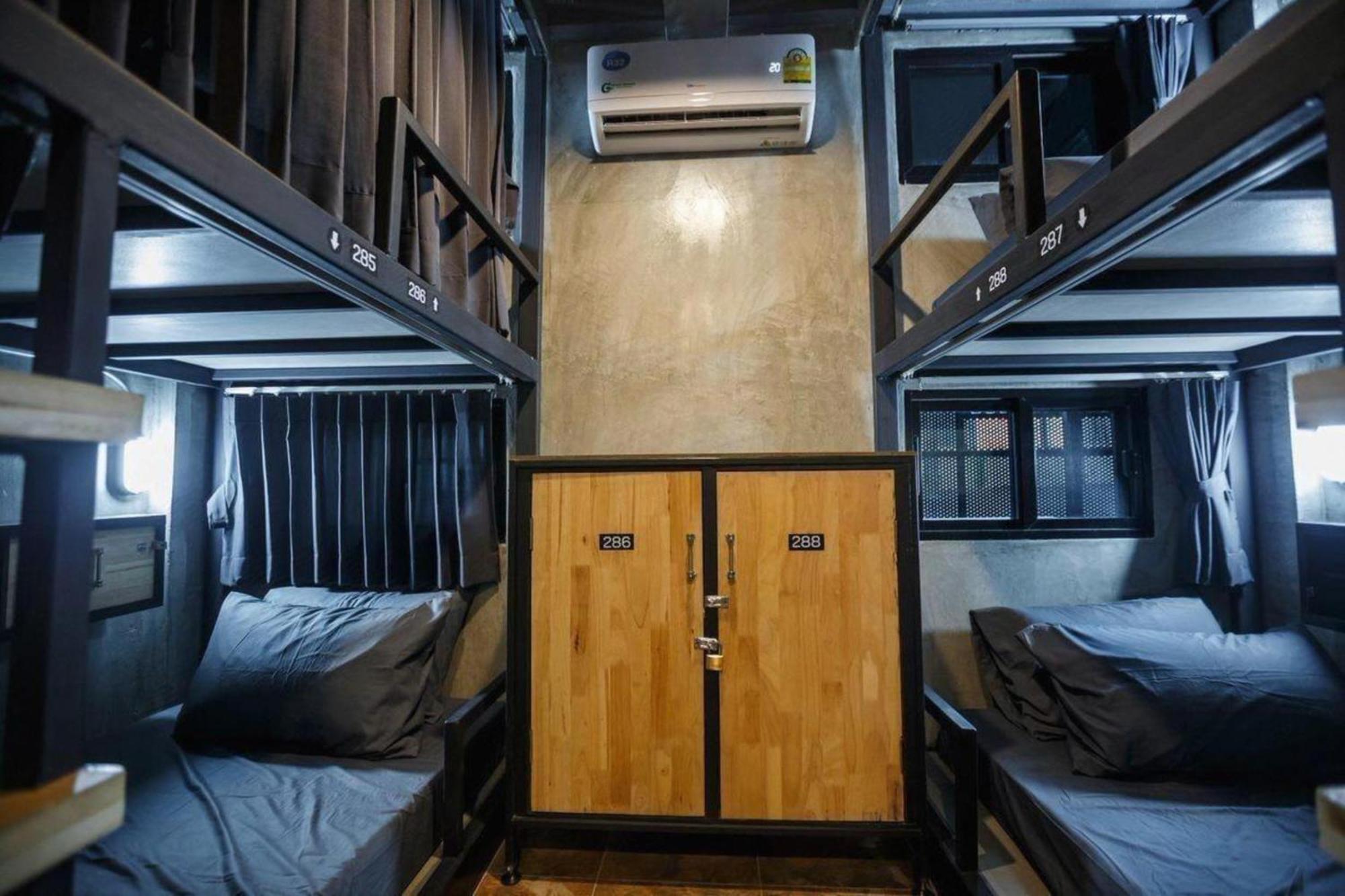 Episode 11 Hostel Sukhumvit Бангкок Экстерьер фото