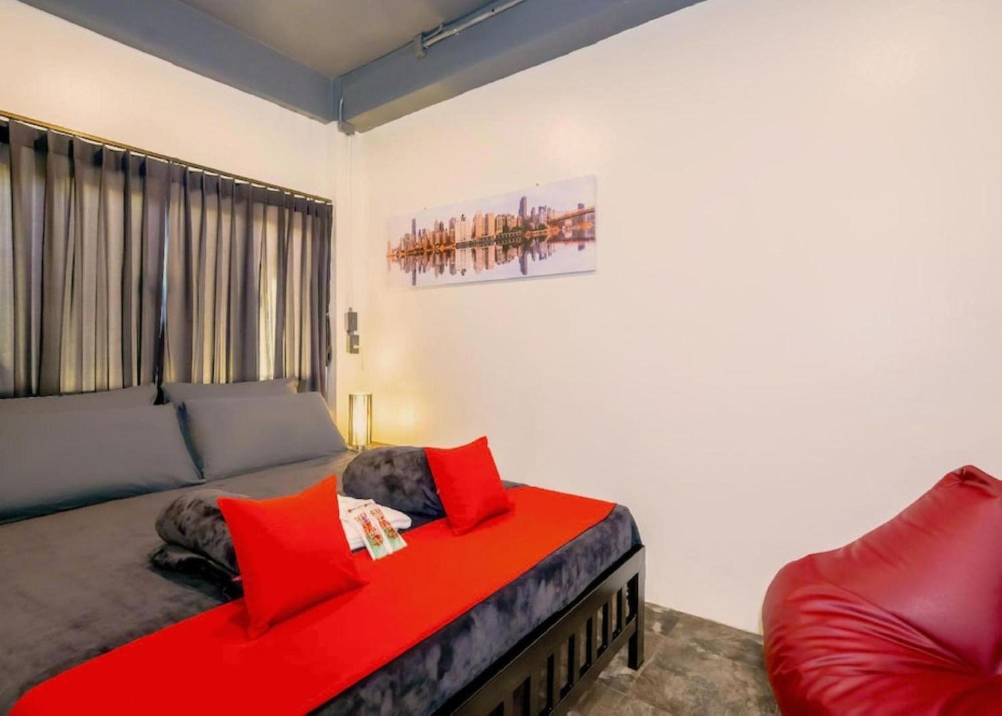 Episode 11 Hostel Sukhumvit Бангкок Экстерьер фото