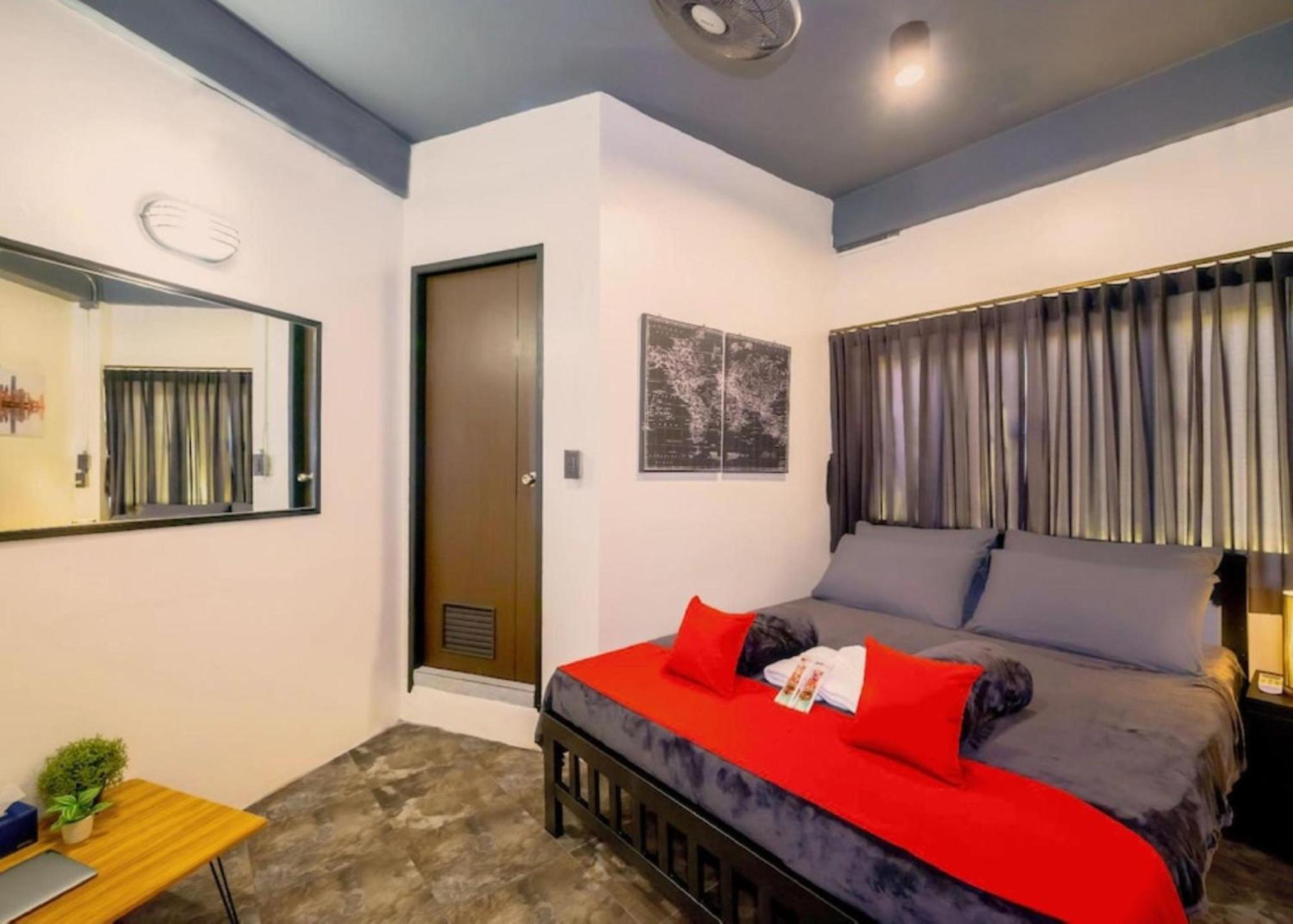 Episode 11 Hostel Sukhumvit Бангкок Экстерьер фото
